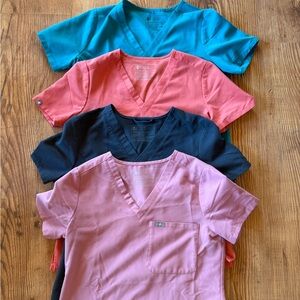 FIGS Women’s Tops x’s 4 XS Bundle Lot